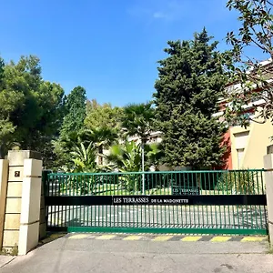 https://appartement-luxe-3-pices-avec-vue-mer-piscine-et-tennis.fr-provencehotel.com